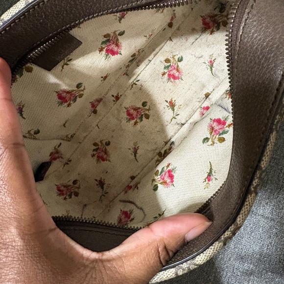 GG Supreme Monogram Web Neo Vintage Shoulder Bag - Picture 4 of 4